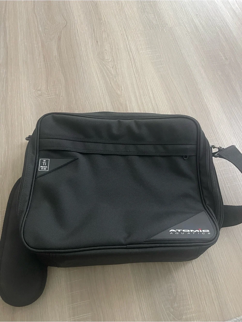 NEW  DELUXE PADDED REGULATOR BAG